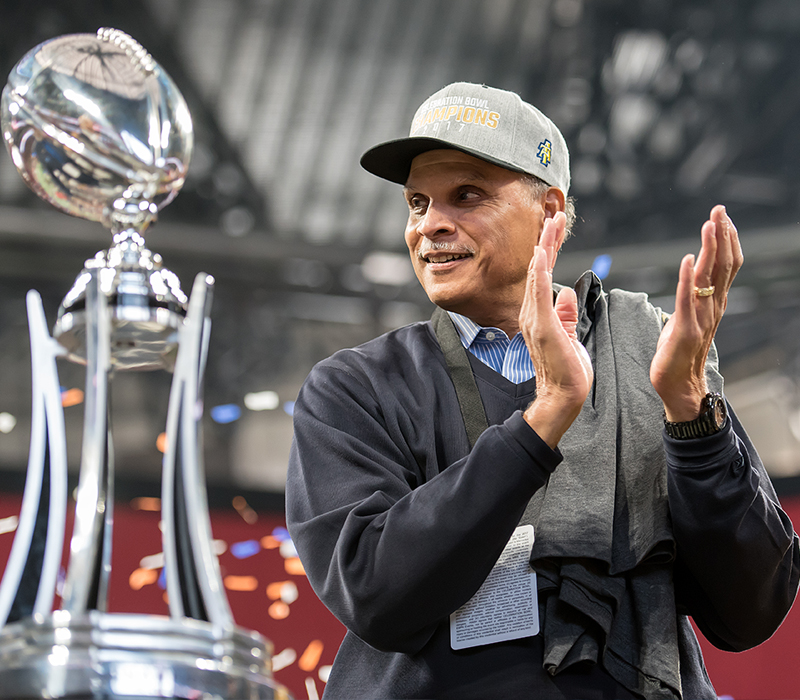 Martin clapping at trophy ceremony